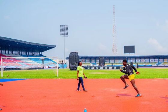 Guter Preis Athletic Running Track mit 8m Breite und 6mm Dicke perfekt für Sportanlagen online