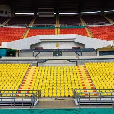 Guter Preis Örtlich festgelegte Plastikstadions-Sitzplätze mit Boden - angebrachte an der Wand befestigte Art online