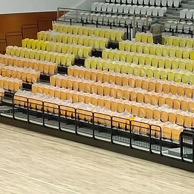 Guter Preis Der 100 Sitzbefestigte einziehbare Bleacher-Sitzplatz-Wand für Konzert Hall Theatre online