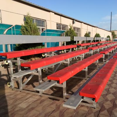 Guter Preis Tragbare Stadions-Metallzuschauertribüne-im Freien Aluminiummaterial mit Plastiksitzen online
