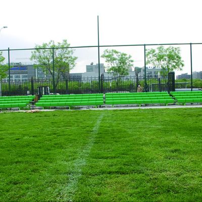 Guter Preis Farbkundenbezogenheits-Metallzuschauertribünen im Freien 3 Reihen mit Sitzen für Spielplatz-Trainings-Feld online