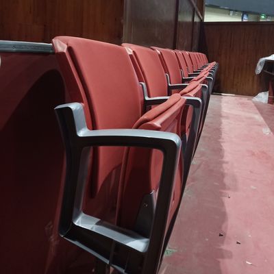 Aussergewöhnliche HDPE-ACE-Studio-Sitze für ein besseres Stadion-Erlebnis