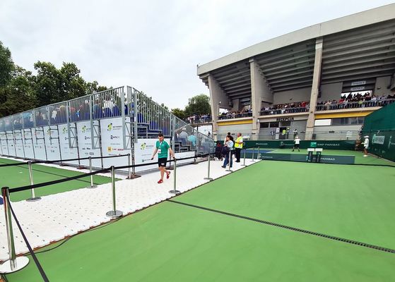 Guter Preis Hochdichte-Polyethylen-Portable-Event-Bodenbelag, hoch UV-beständig online