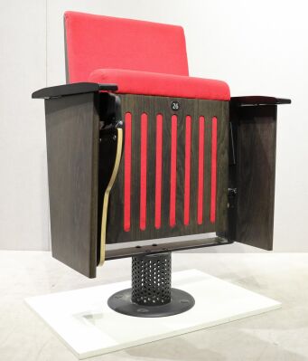 Guter Preis Kommerzielle, langlebige EN1021-Feuerbeständigkeit moderne Kinosessel für Kinos und Theater online